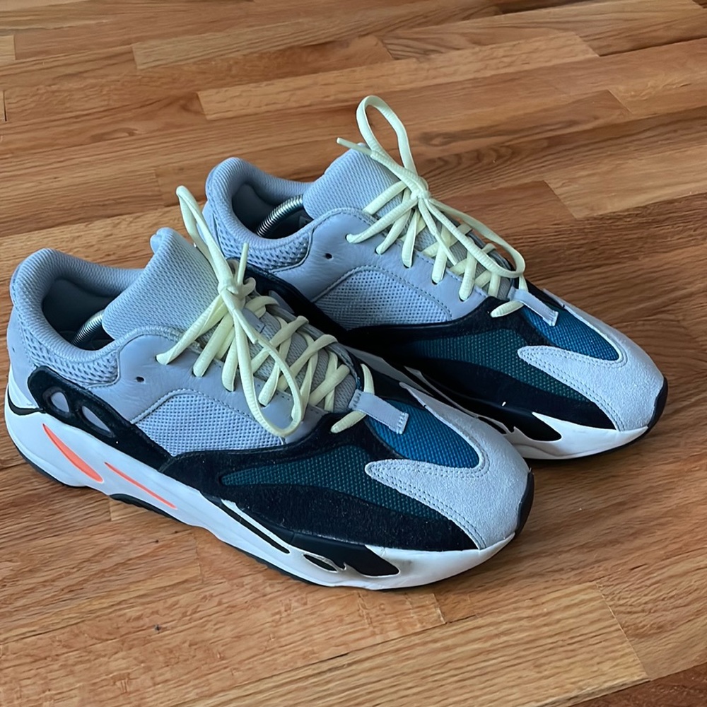 adidas Yeezy 700 Wave Runner